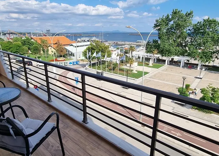 Amazing Sea View Apartment In The City Center!