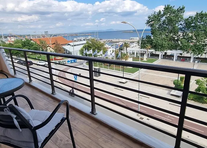Amazing Sea View Apartment In The City Center!